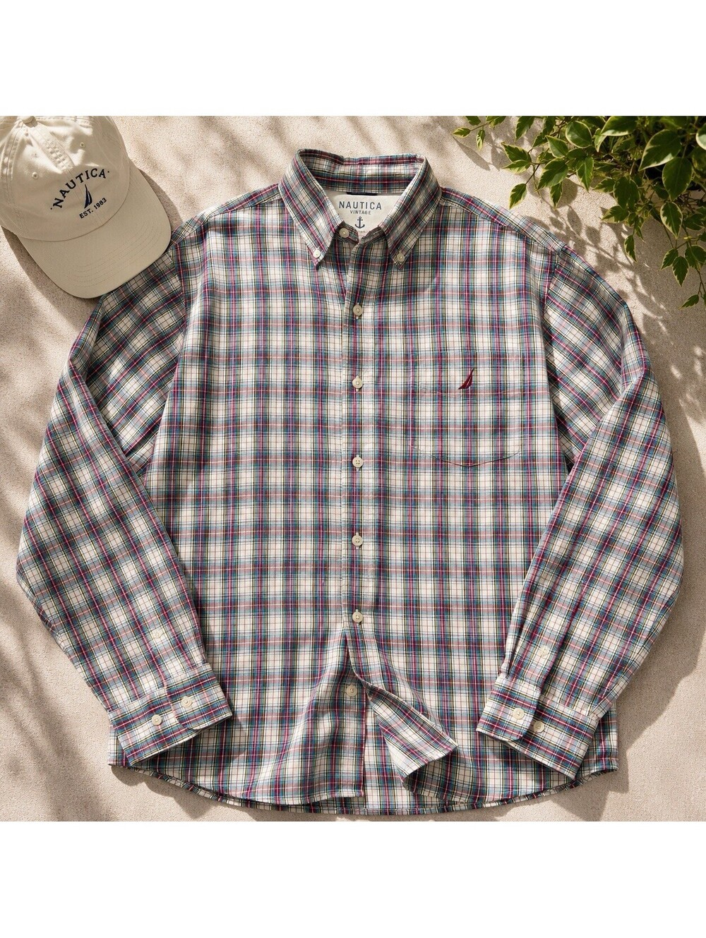 Nautica Vintage Plaid Button Down Shirt Men’s Medium 100% Cotton Preppy